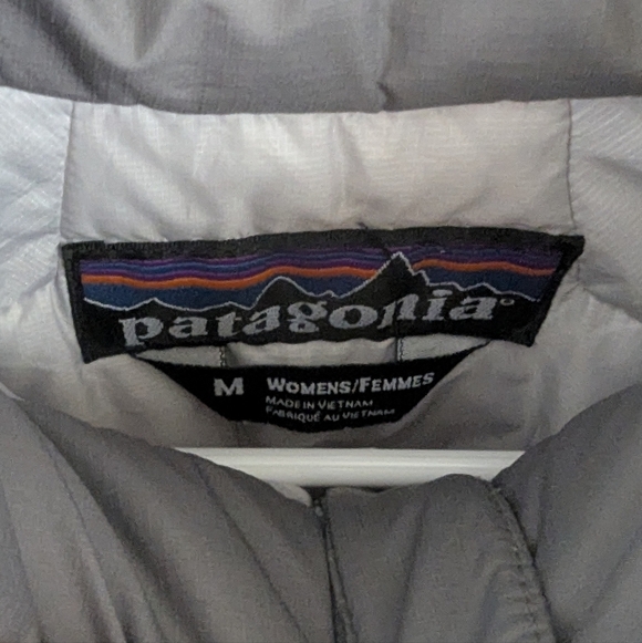Patagonia | Women's Micro Puff Jacket - Picture 3 of 3